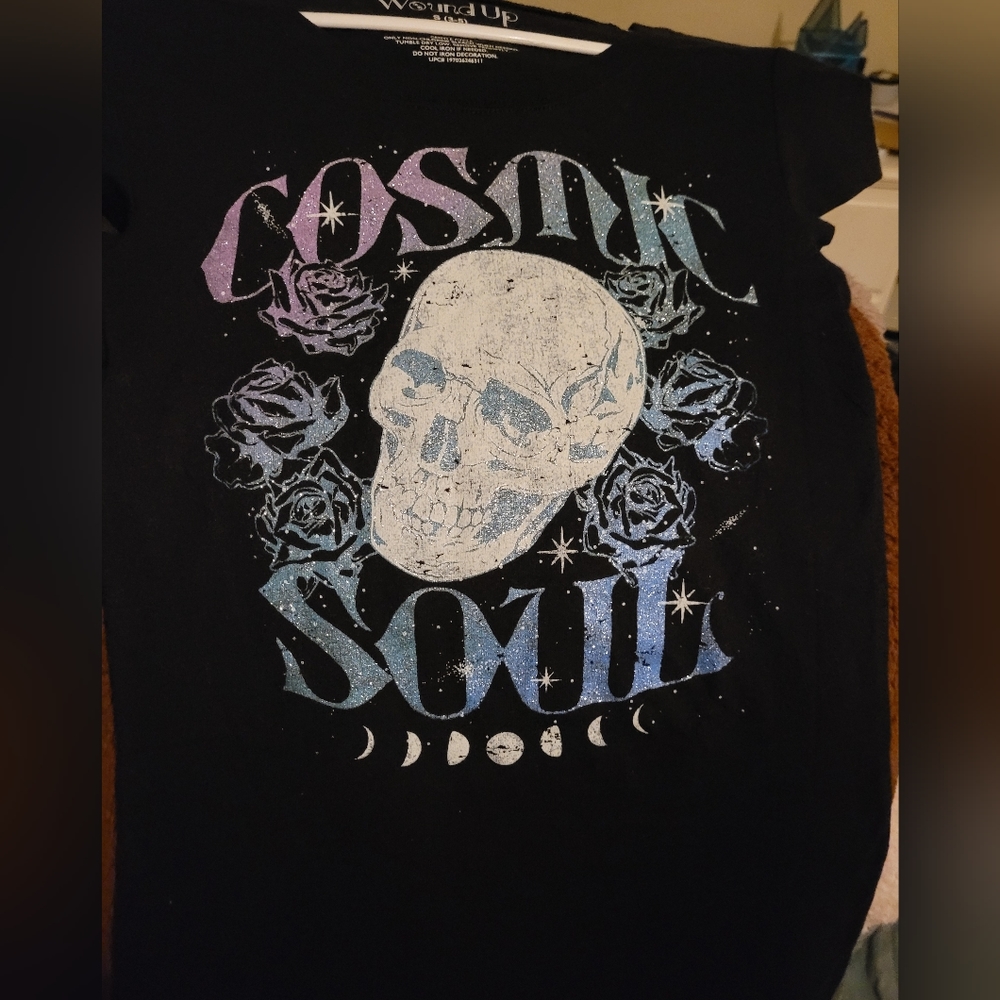 Juniors t-shirt